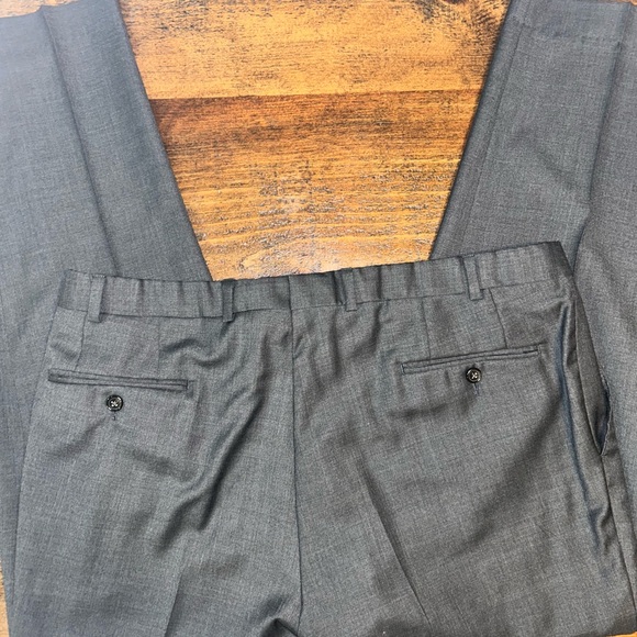 Lauren Ralph Lauren 100% Wool Lightweight Gray Suit Set   Mint Condition - Picture 14 of 14